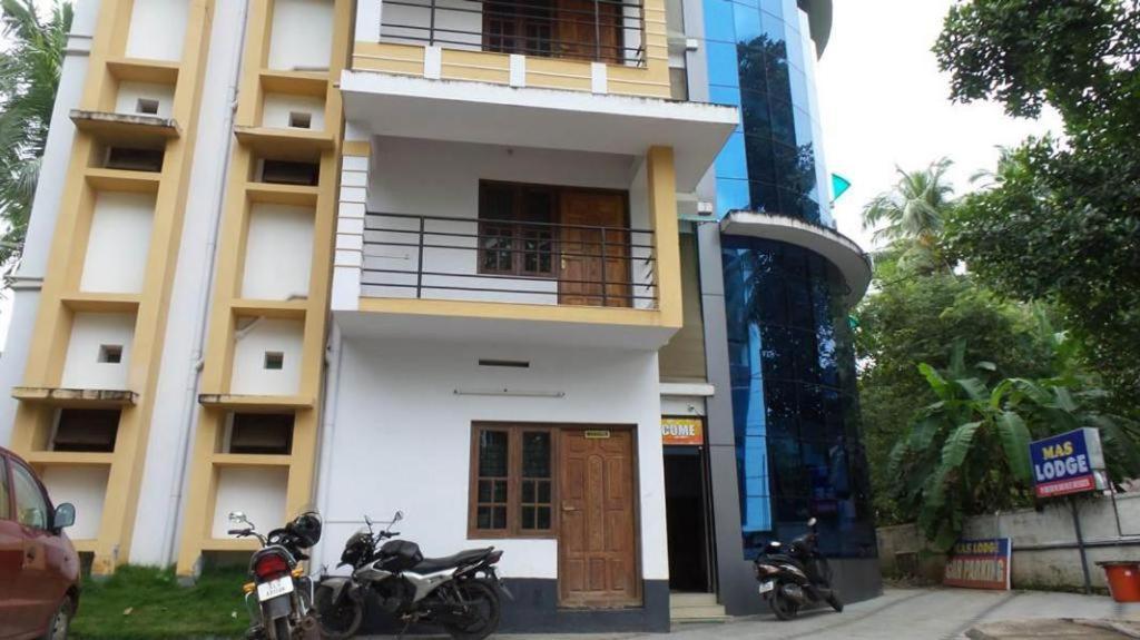 Adhithya Apartments Guruvāyūr Exterior foto