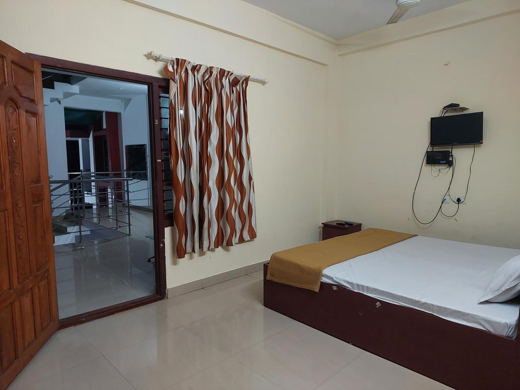 Adhithya Apartments Guruvāyūr Exterior foto